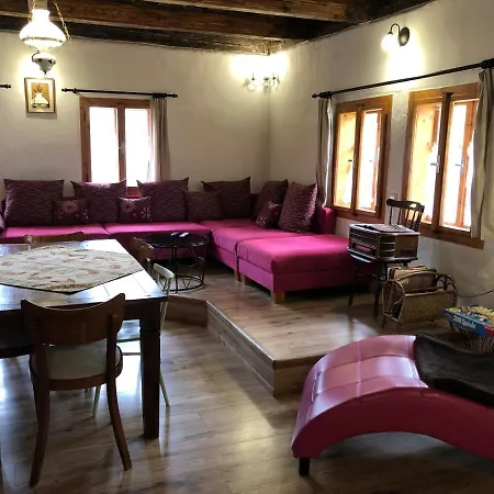 Ondrejova Drevenica Holiday home *